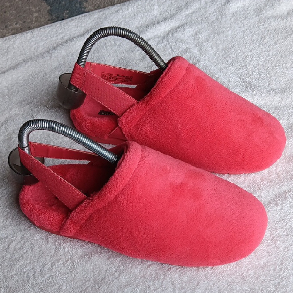 Vionic Aleah Comfort Slippers